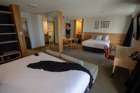 The Island Gold Coast - Accommodation in Bendigo 10