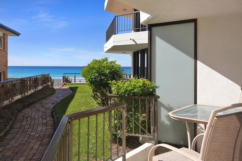 Spindrift On The Beach - Absolute Beachfront - Accommodation in Bendigo 27