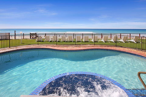 Spindrift On The Beach - Absolute Beachfront - Accommodation in Bendigo 12