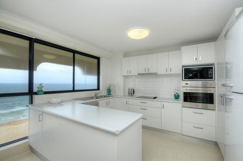 Spindrift On The Beach - Absolute Beachfront - Accommodation in Bendigo 30