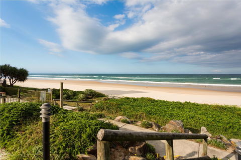 Spindrift On The Beach - Absolute Beachfront - Accommodation in Bendigo 22