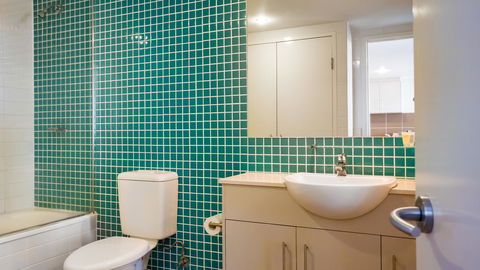 Swell Resort Burleigh Heads - Accommodation in Bendigo 41