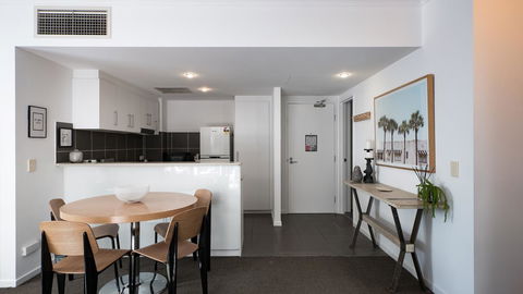 Swell Resort Burleigh Heads - Accommodation in Bendigo 40
