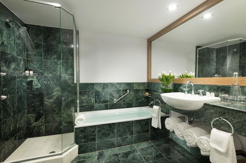 Sofitel Gold Coast Broadbeach - Accommodation in Bendigo 2