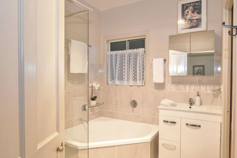The Guesthouse Maleny - Accommodation in Bendigo 10