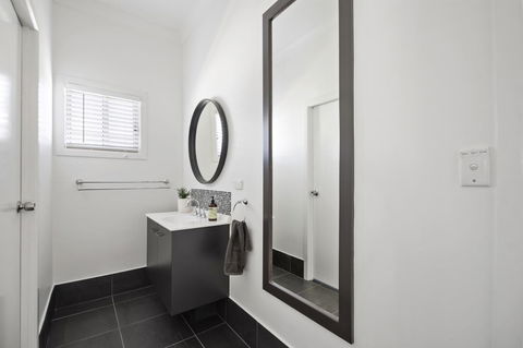 The Lighthouse - Accommodation in Bendigo 13