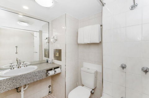 Waters Edge The Strand - Accommodation in Bendigo 2