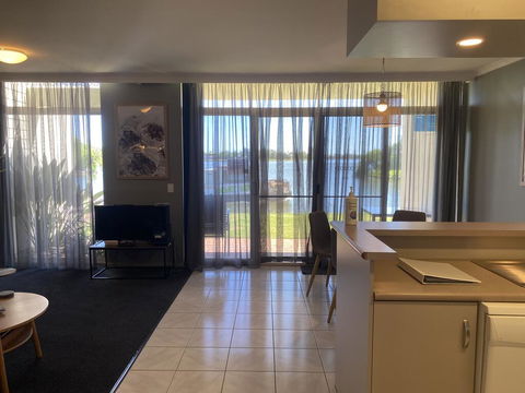 Waterside Holiday Rentals Unit 31 - Accommodation in Bendigo 2