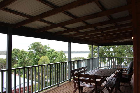 Waterside View - Accommodation in Bendigo 0