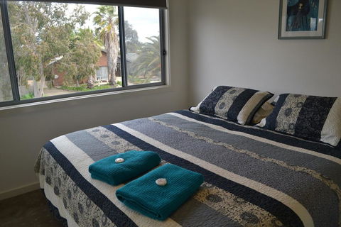 Waterview- Stoneleigh At Yarra - Accommodation in Bendigo 2