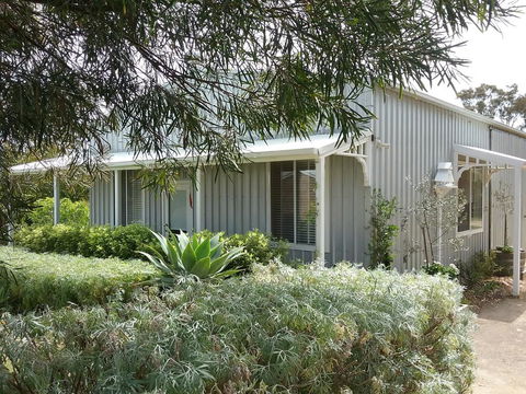 Watson Park - Accommodation in Bendigo 0