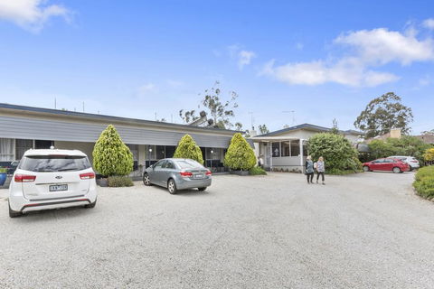 Wattle Grove Motel Maryborough - Accommodation in Bendigo 2