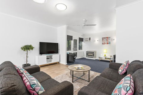 Wattle Grove Villa - Accommodation in Bendigo 3