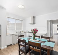 Wattle Grove Villa - Accommodation in Bendigo