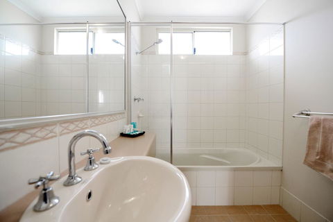 Wavecrest Village & Tourist Park - Accommodation in Bendigo 3