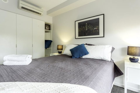 Well-Appointed 3 Bedroom, 2 Bath, Parking & Pool - Accommodation in Bendigo 1