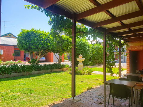 Wentworth Central Motor Inn - Accommodation in Bendigo 0
