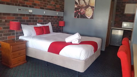 Wentworth Club Motel - Accommodation in Bendigo 1