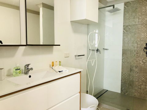 West Beach Lagoon 212 - Great Views - Accommodation in Bendigo 2