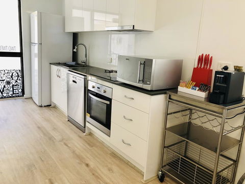 West Beach Lagoon 212 - Great Views - Accommodation in Bendigo 1