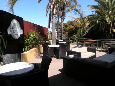 Westland Hotel Motel - Accommodation in Bendigo 2