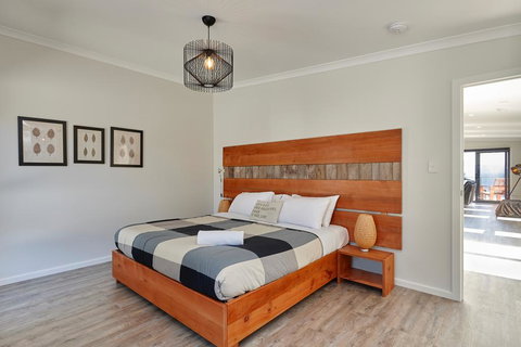 Whale Watcher 2 - Accommodation in Bendigo 3