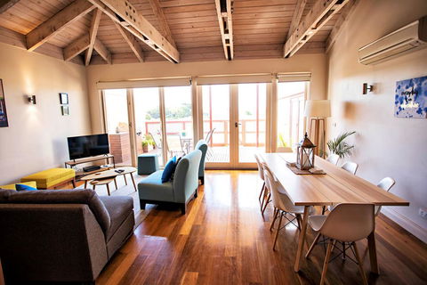 WHARF COTTAGE - Accommodation in Bendigo 0