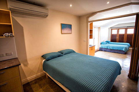 WHARF COTTAGE - Accommodation in Bendigo 2