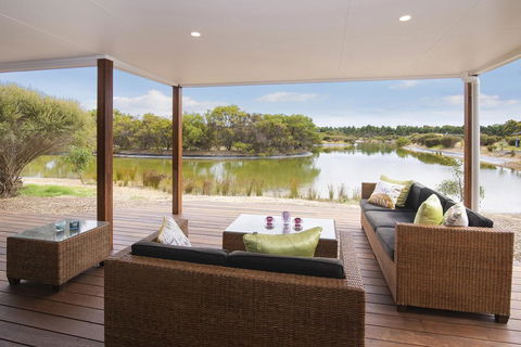 Wharfedale - Accommodation in Bendigo 2