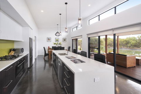 Wharfedale - Accommodation in Bendigo 3