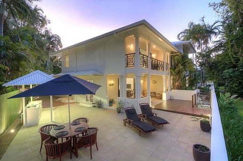 Whispering Palms - Accommodation in Bendigo 0