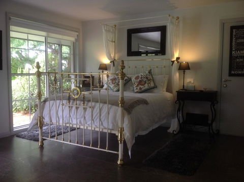 Whispers At Cedar Grove - Accommodation in Bendigo 3