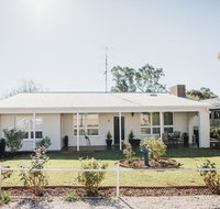 White on Wright Clare - Accommodation in Bendigo
