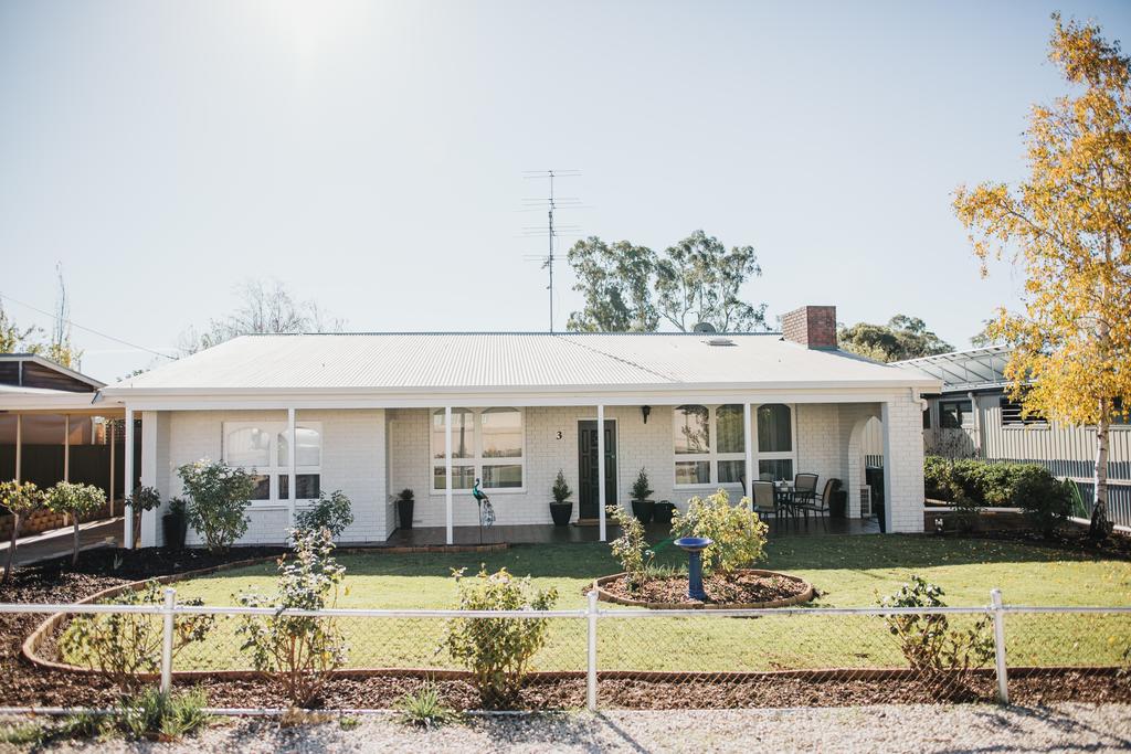 Hill River SA Accommodation in Bendigo