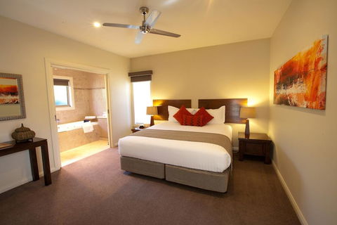Wild Cattle Creek Estate - Accommodation in Bendigo 0