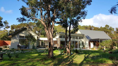 Wilderness House - Accommodation in Bendigo 0