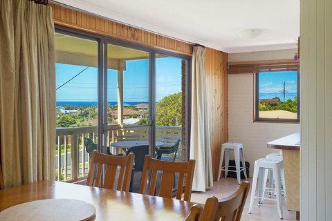 Williams Wonder - Large Beach House - Accommodation in Bendigo 1