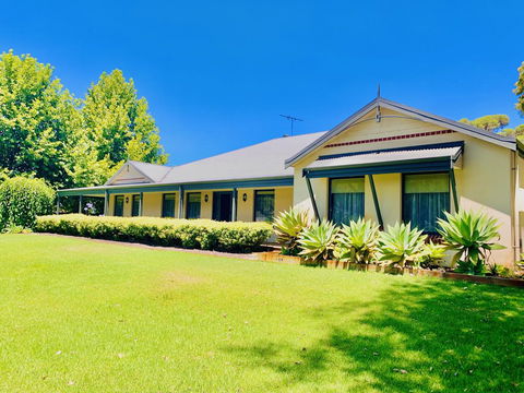 Willow Lodge - Accommodation in Bendigo 0