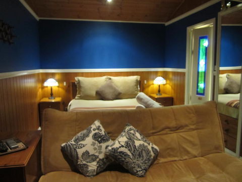 Willowlake Cottages - Accommodation in Bendigo 1