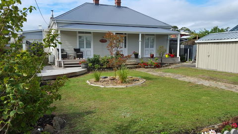 Windsor Cottage - Accommodation in Bendigo 1