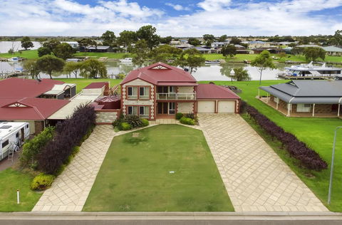 Windy's At Wellington - Accommodation in Bendigo 1