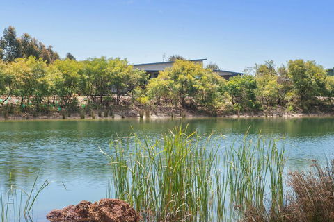 Wirraway Luxury Chalet - Accommodation in Bendigo 0