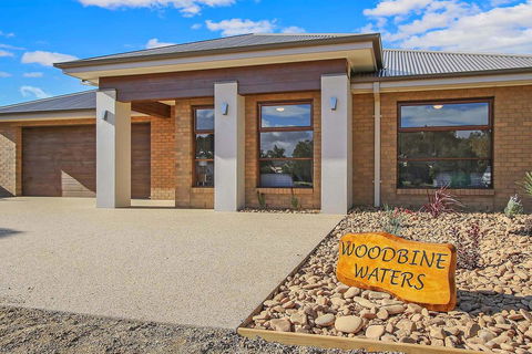 Woodbine Waters - Accommodation in Bendigo 2