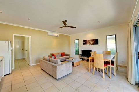 Woodgate Beach Houses - Accommodation in Bendigo 1
