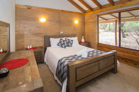 Woodstone Grass Tree Cottage - Accommodation in Bendigo 2