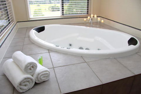 Yabbaloumba Retreat - Accommodation in Bendigo 2
