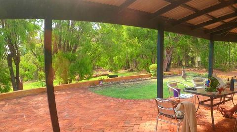 Yallingup Pet Friendly Bush Retreat - Accommodation in Bendigo 1