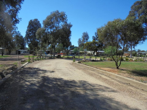 Yarrawonga Riverlands Tourist Park - Accommodation in Bendigo 1