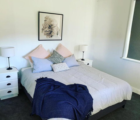 Yellow Door House Adelong - Accommodation in Bendigo 2