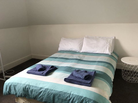 Your Home In Sandy Bay - Accommodation in Bendigo 1